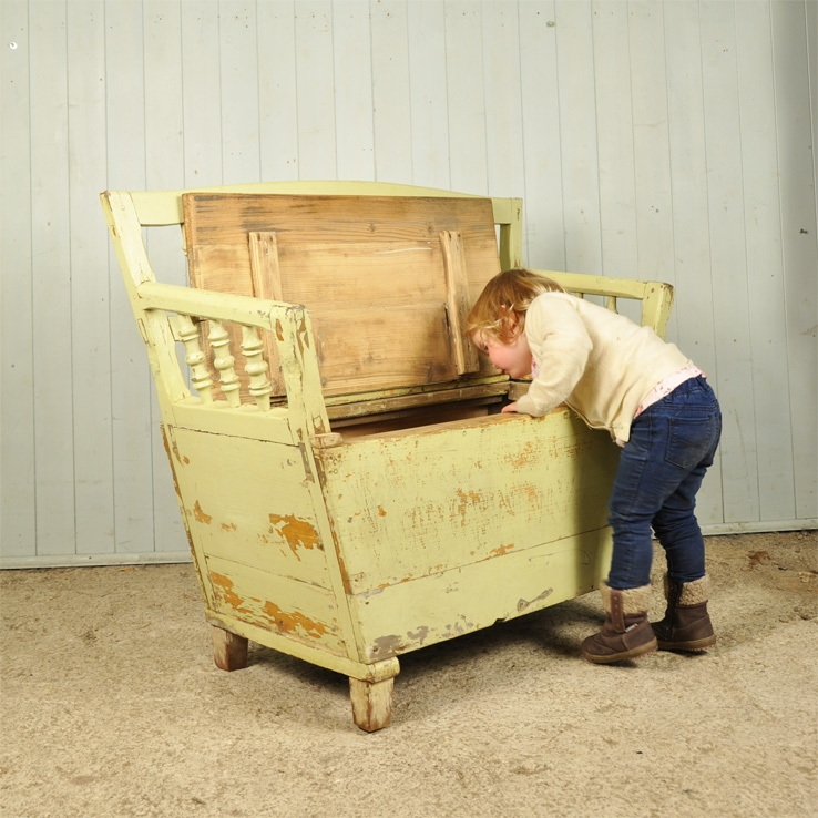 Small clearance vintage bench