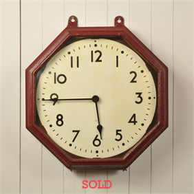 English Station Clock