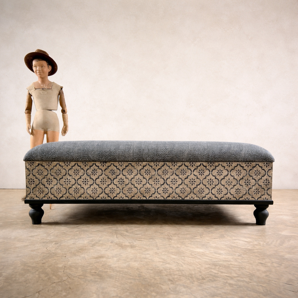 Fermoie Upholstered Ottoman