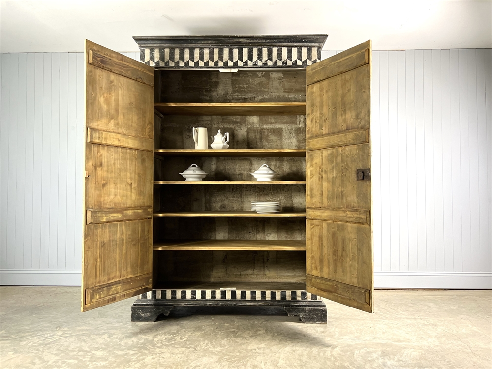 Harlequin Painted Cupboard - Image 4