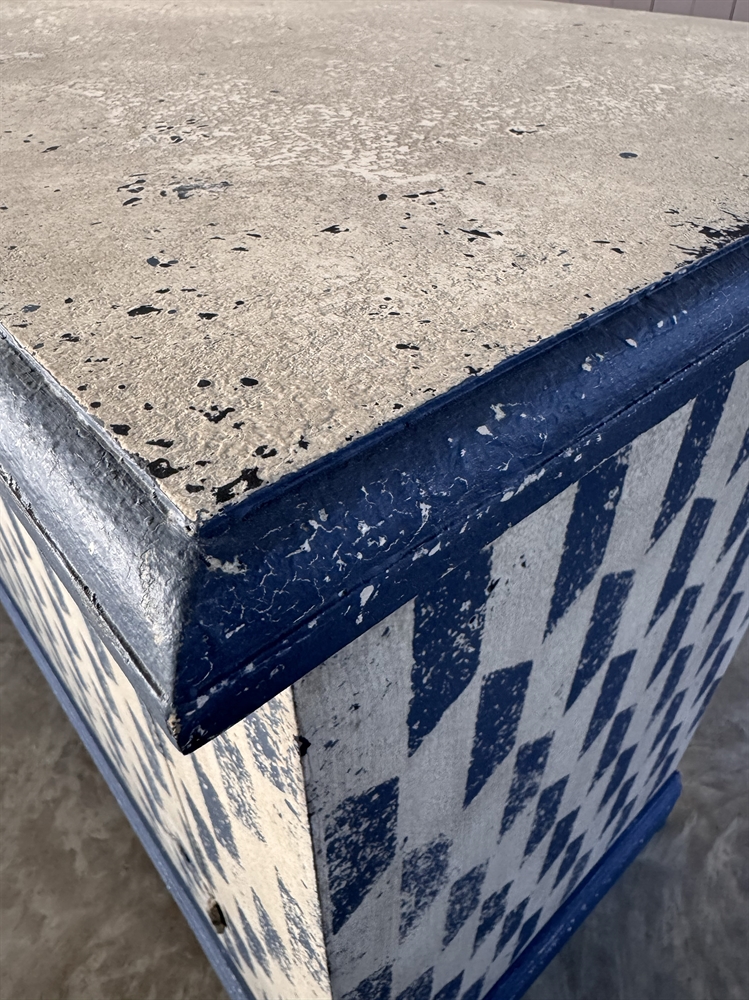 Stiffkey Blue Chevron Sideboard - Image 11