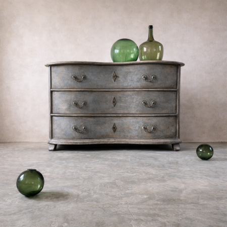 C18th French Chest of Drawers