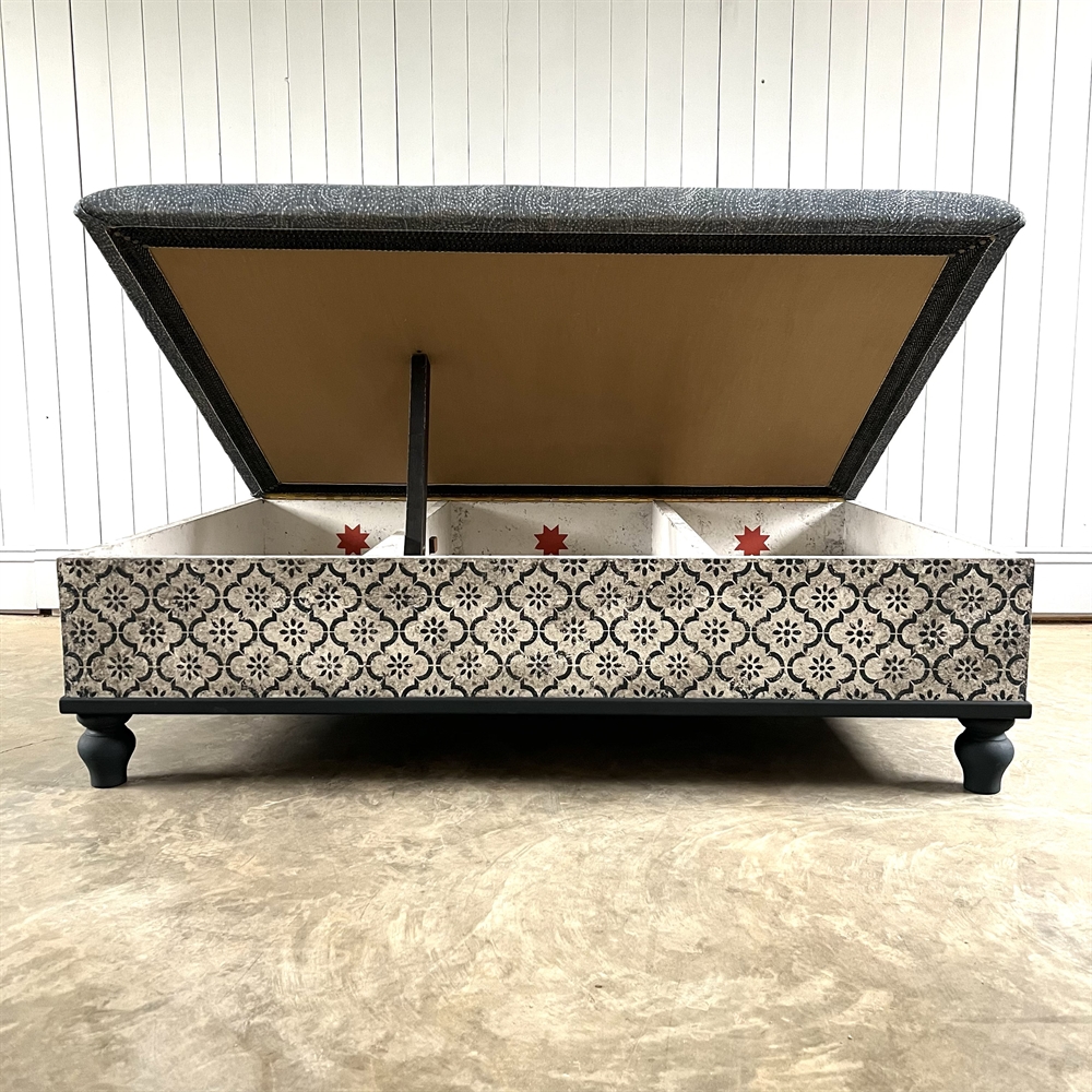 Fermoie Upholstered Ottoman - Image 12