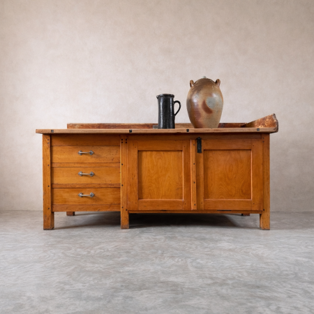 1940’s Bakery Table