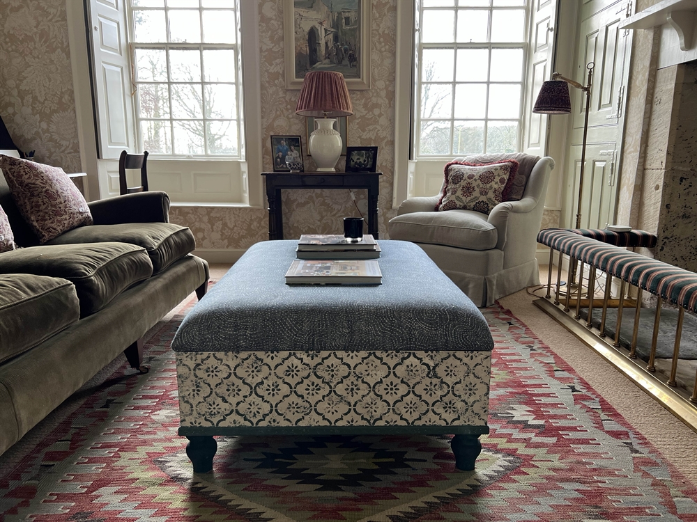 Fermoie Upholstered Ottoman - Image 8