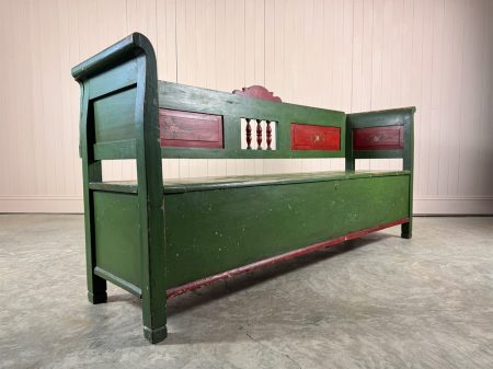 Romanian Box Bench