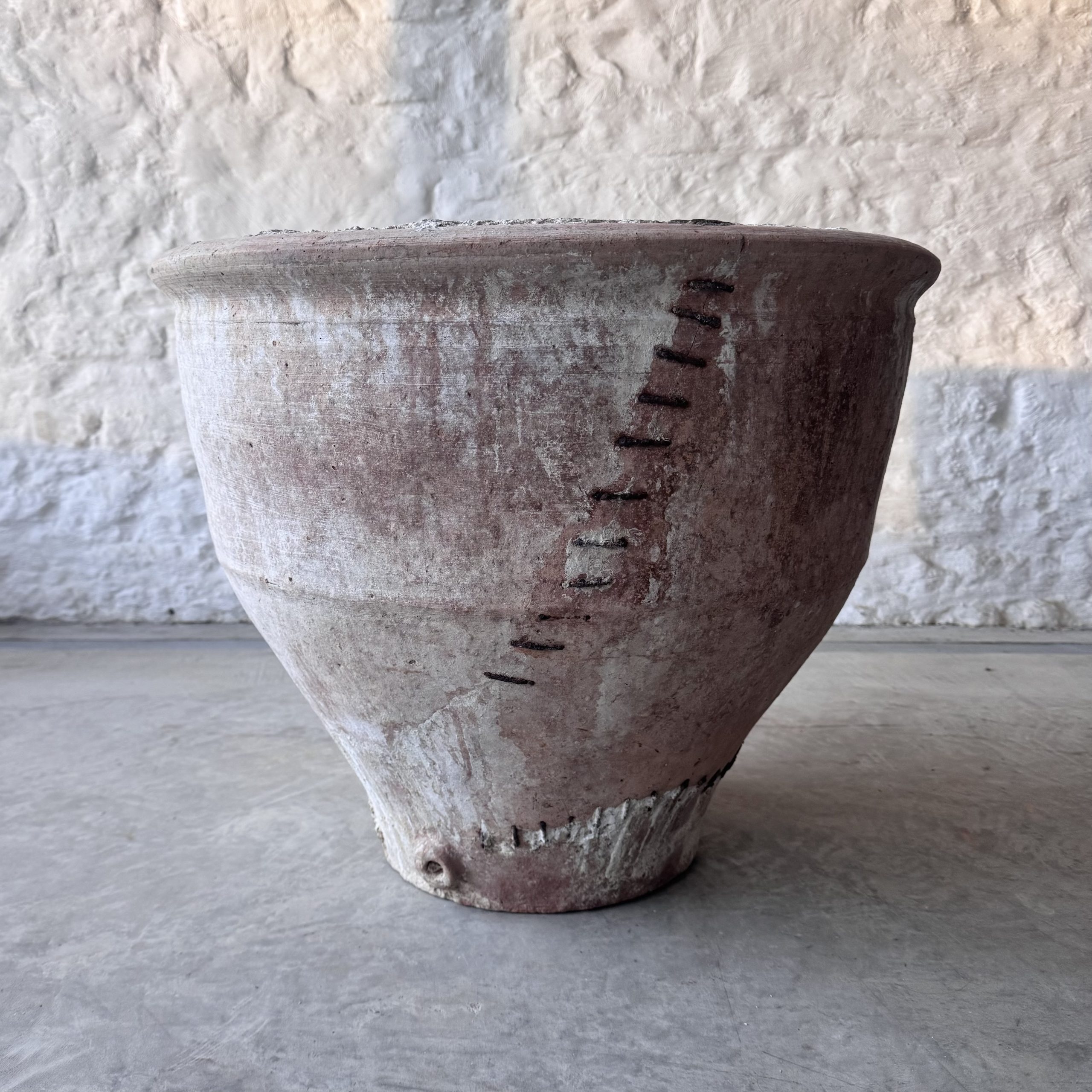 Spanish Stitched Cosi Pot - Image 10